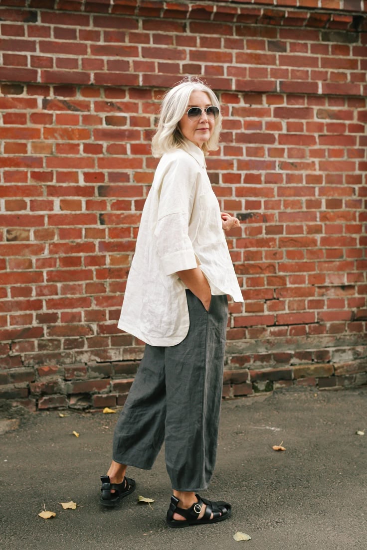 Elastic waist wide leg pants
